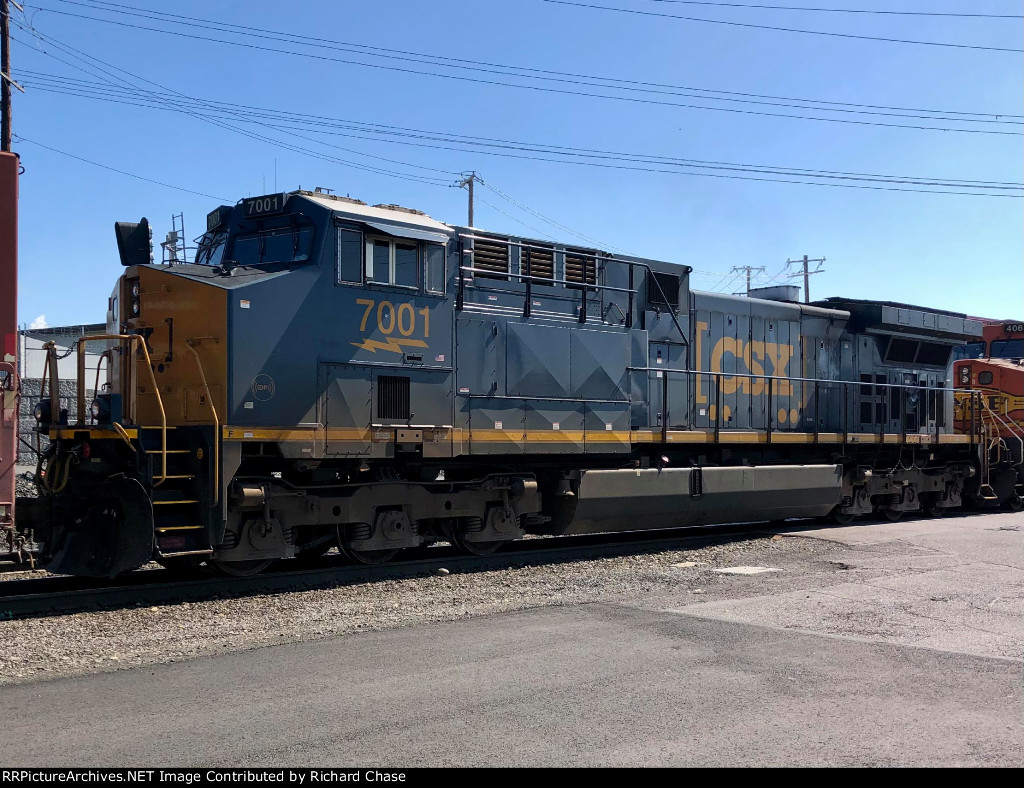 CSX 7001